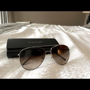 BURBERRY Authentic Aviator Sun Glasses